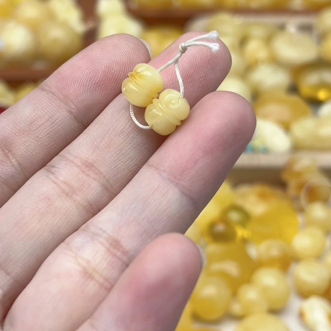 裸石蜜蜡未镶嵌配饰