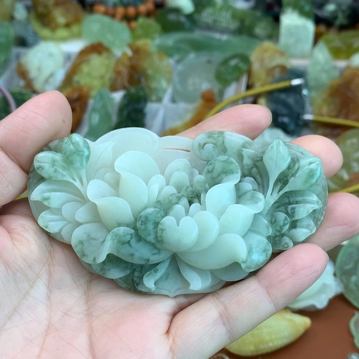 【闪购商品】蛇纹石玉颈饰未镶嵌