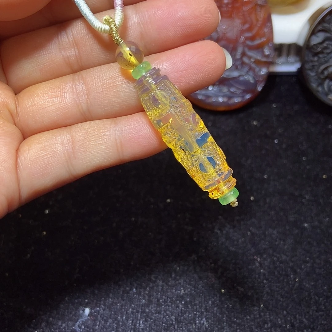 琥珀未镶嵌颈饰缅甸天然琥珀吊坠