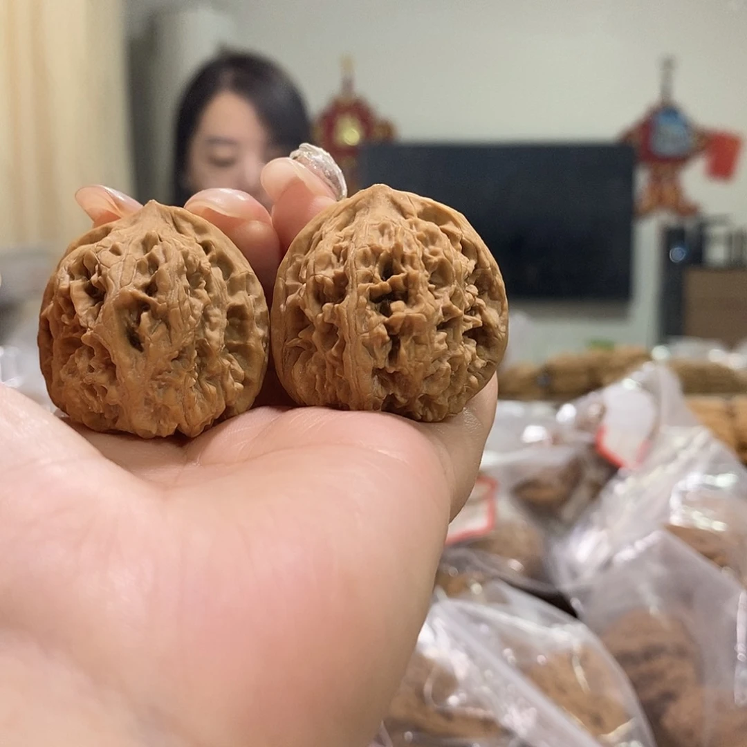 把件文玩核桃36梨木台