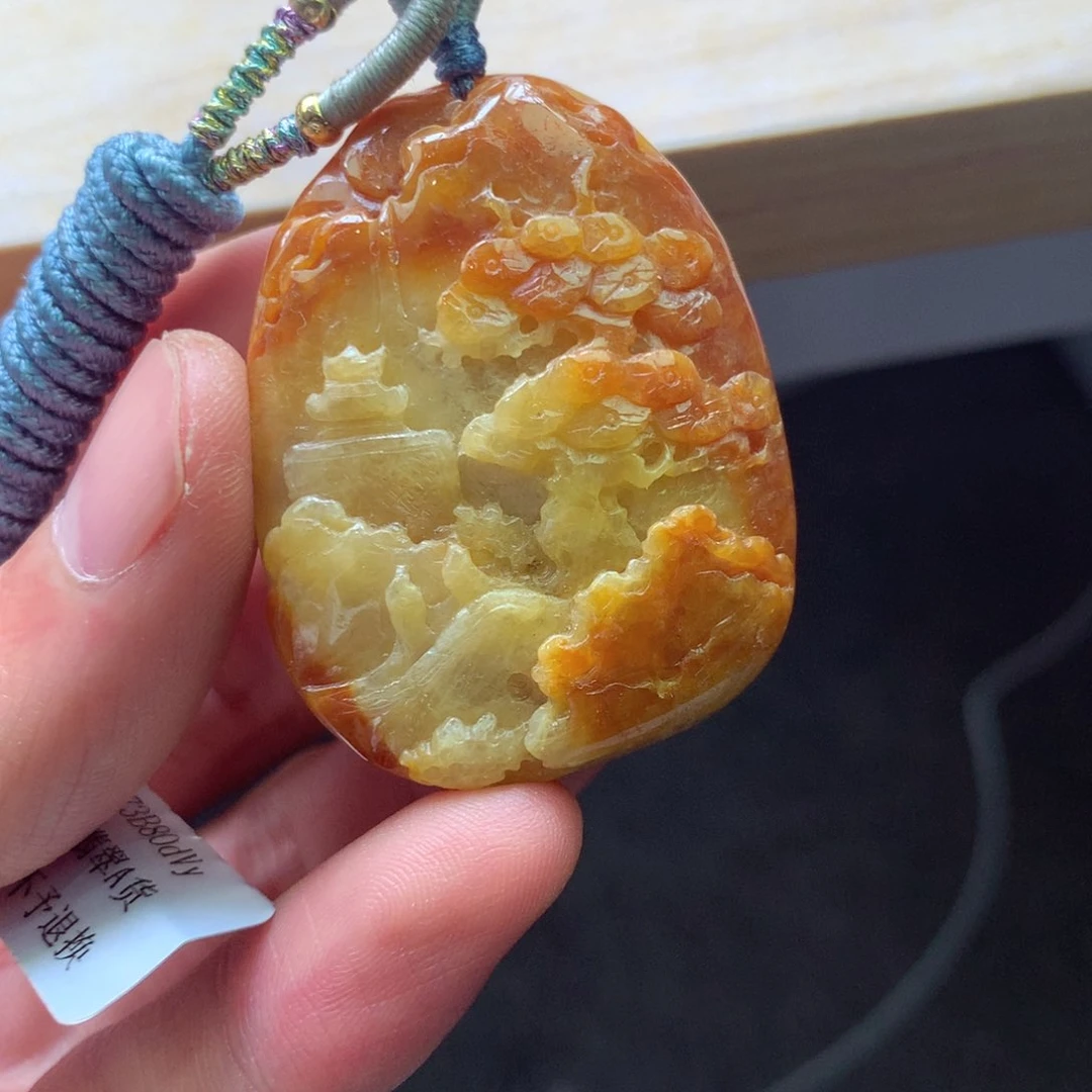 翡翠颈饰未镶嵌吊坠