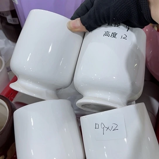 多肉绿植陶瓷花盆9.9包邮，有孔