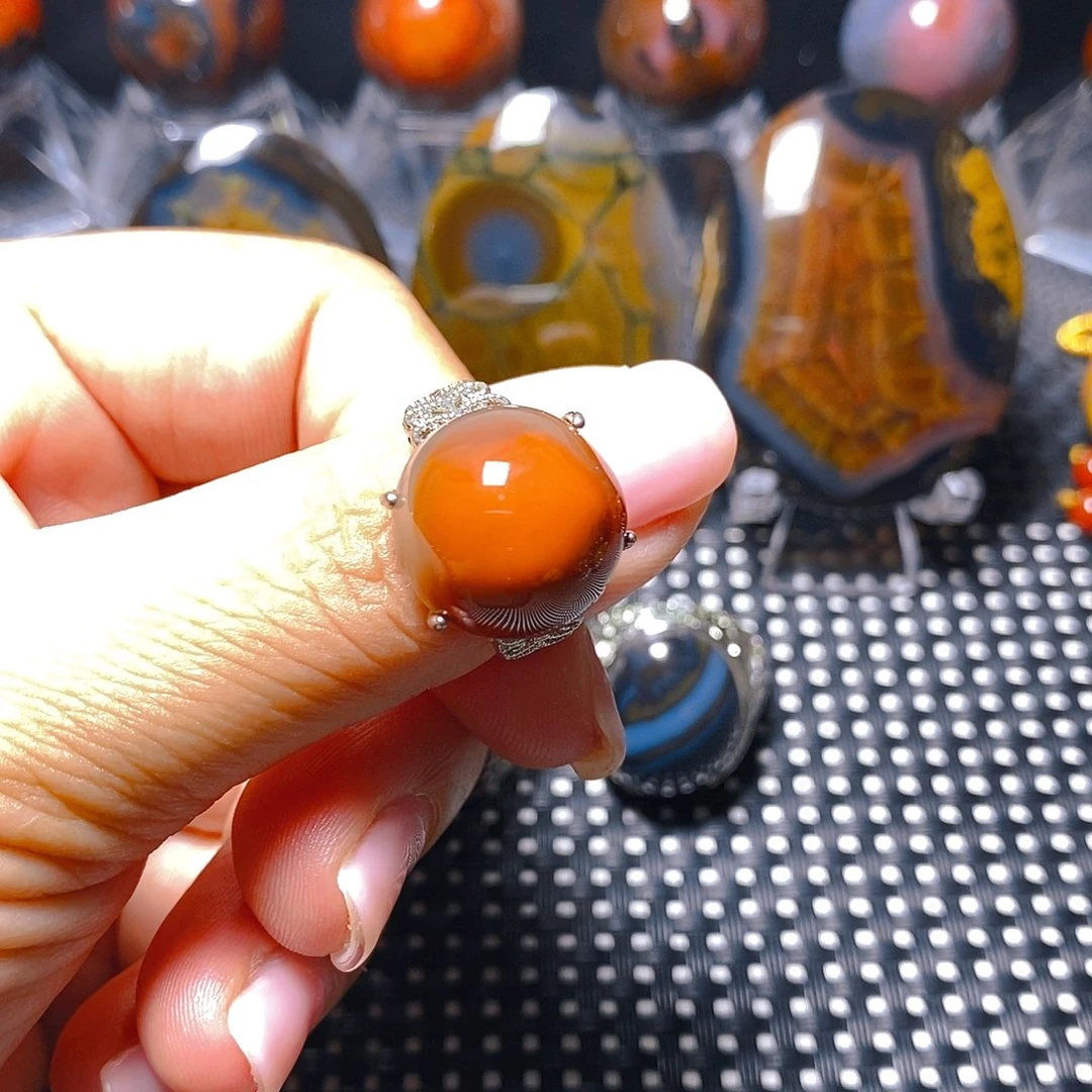 玛瑙/玉髓颈饰未镶嵌