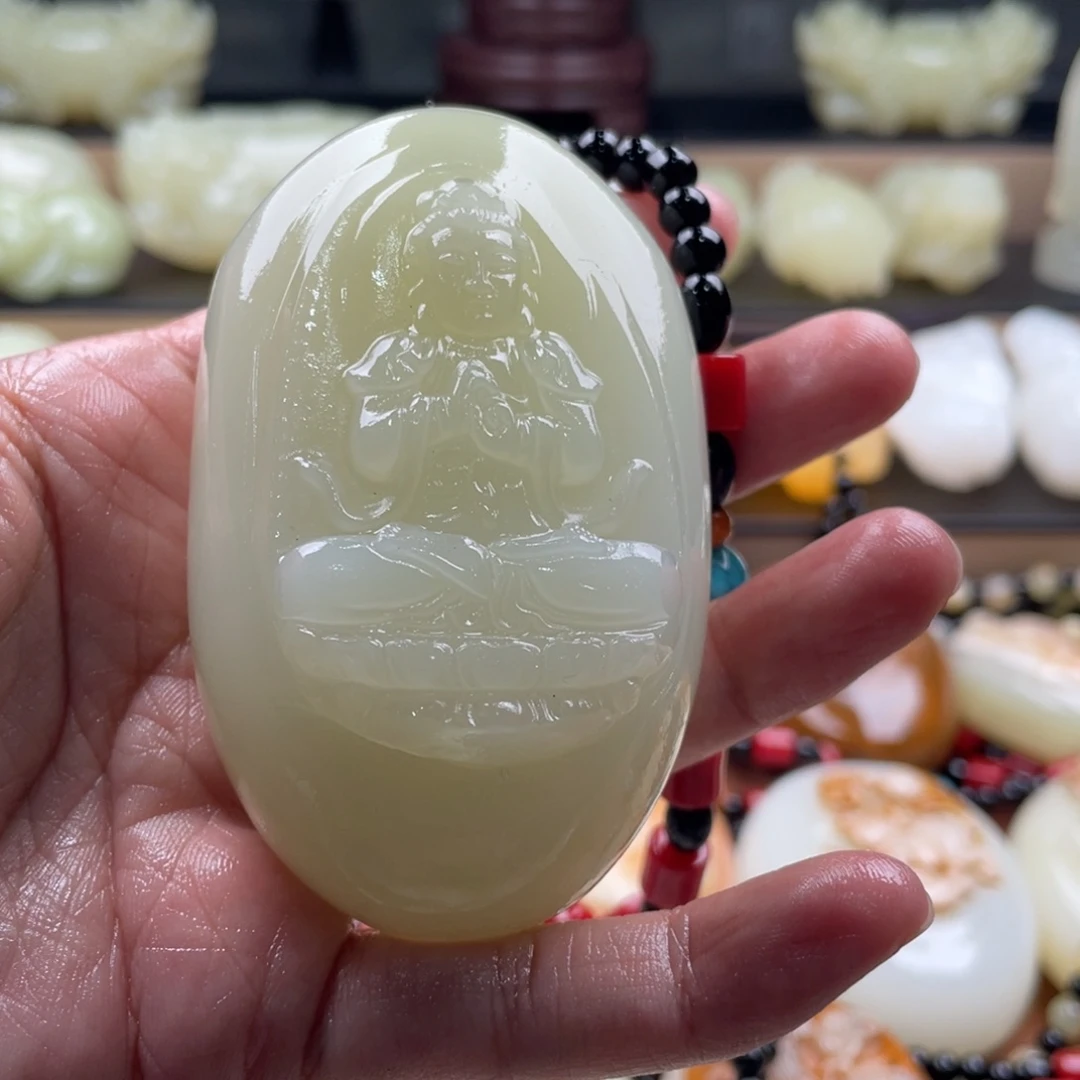 青***驻石材古青石手把件