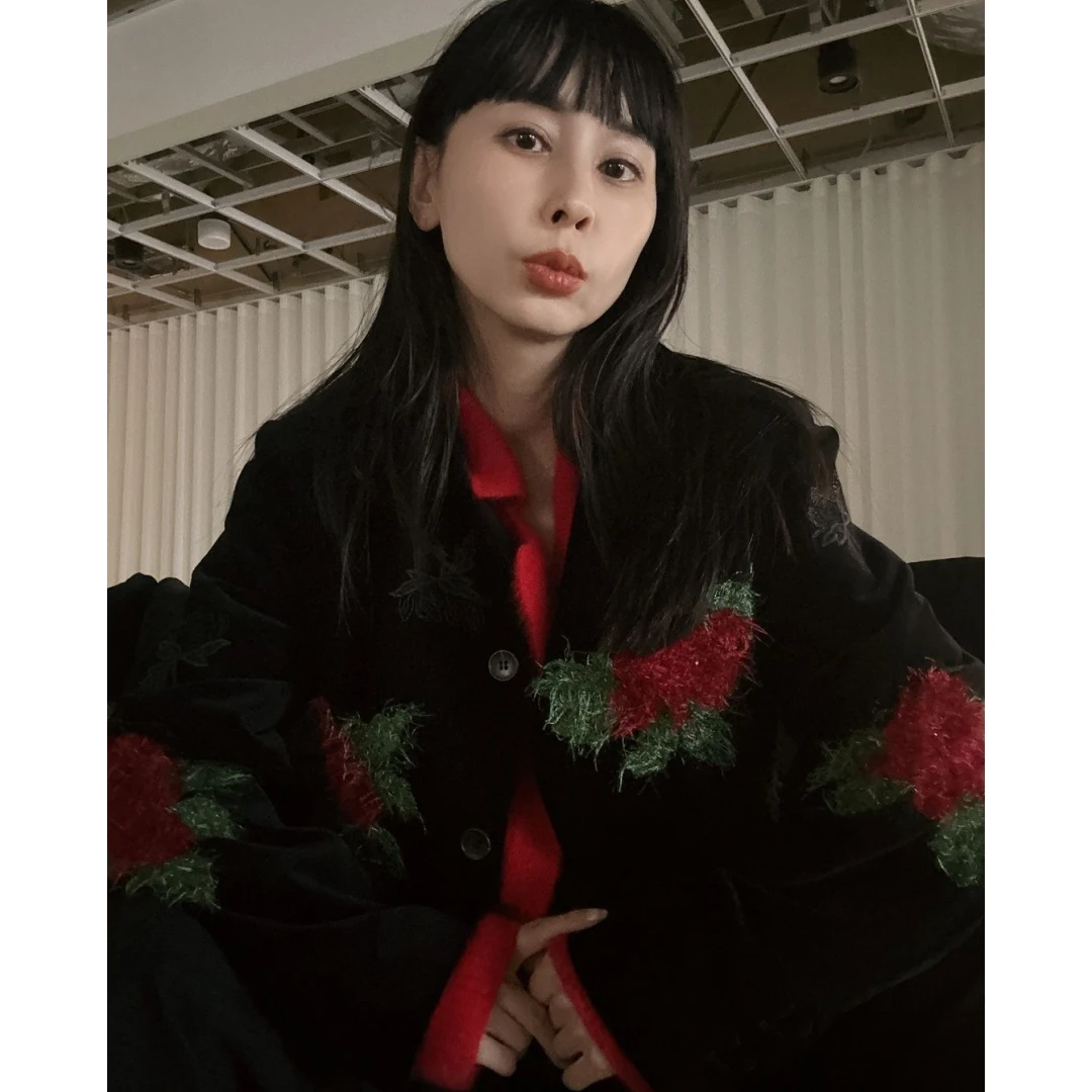 【DD外贸】 人气杂志款 代 重工刺绣立体提花丝绒开衫女