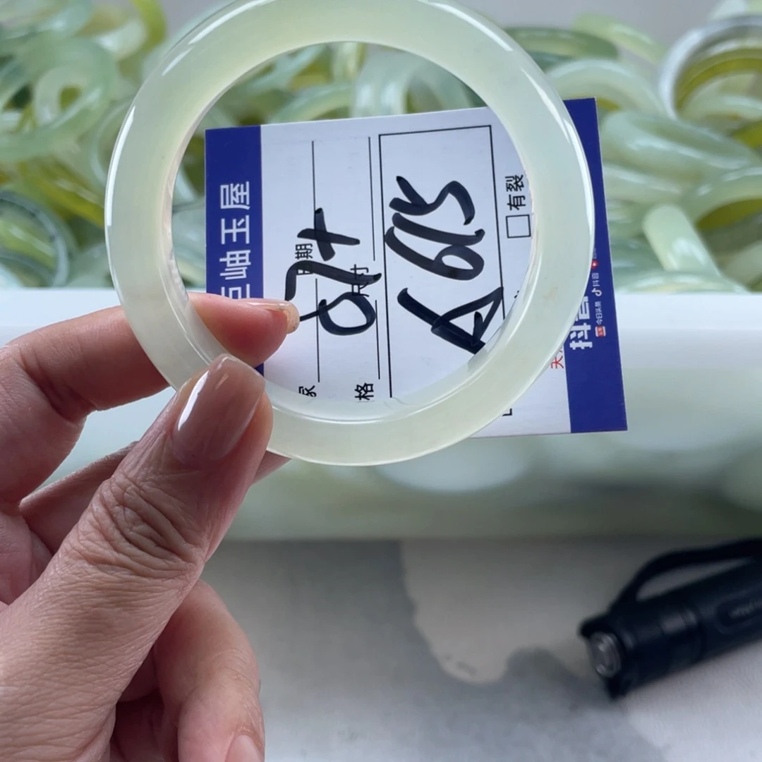 未镶嵌岫玉手镯手镯