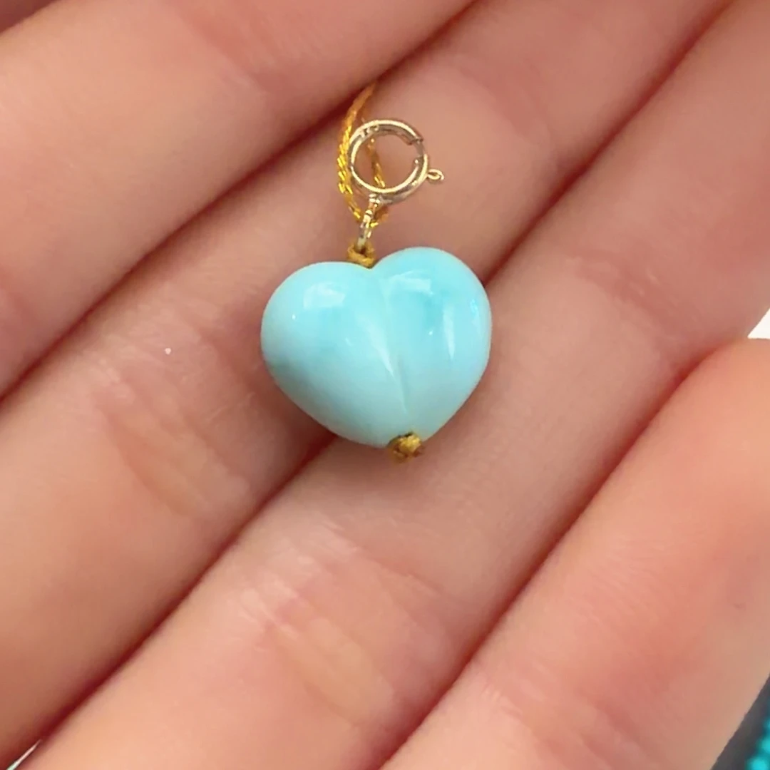 绿松石未镶嵌颈饰