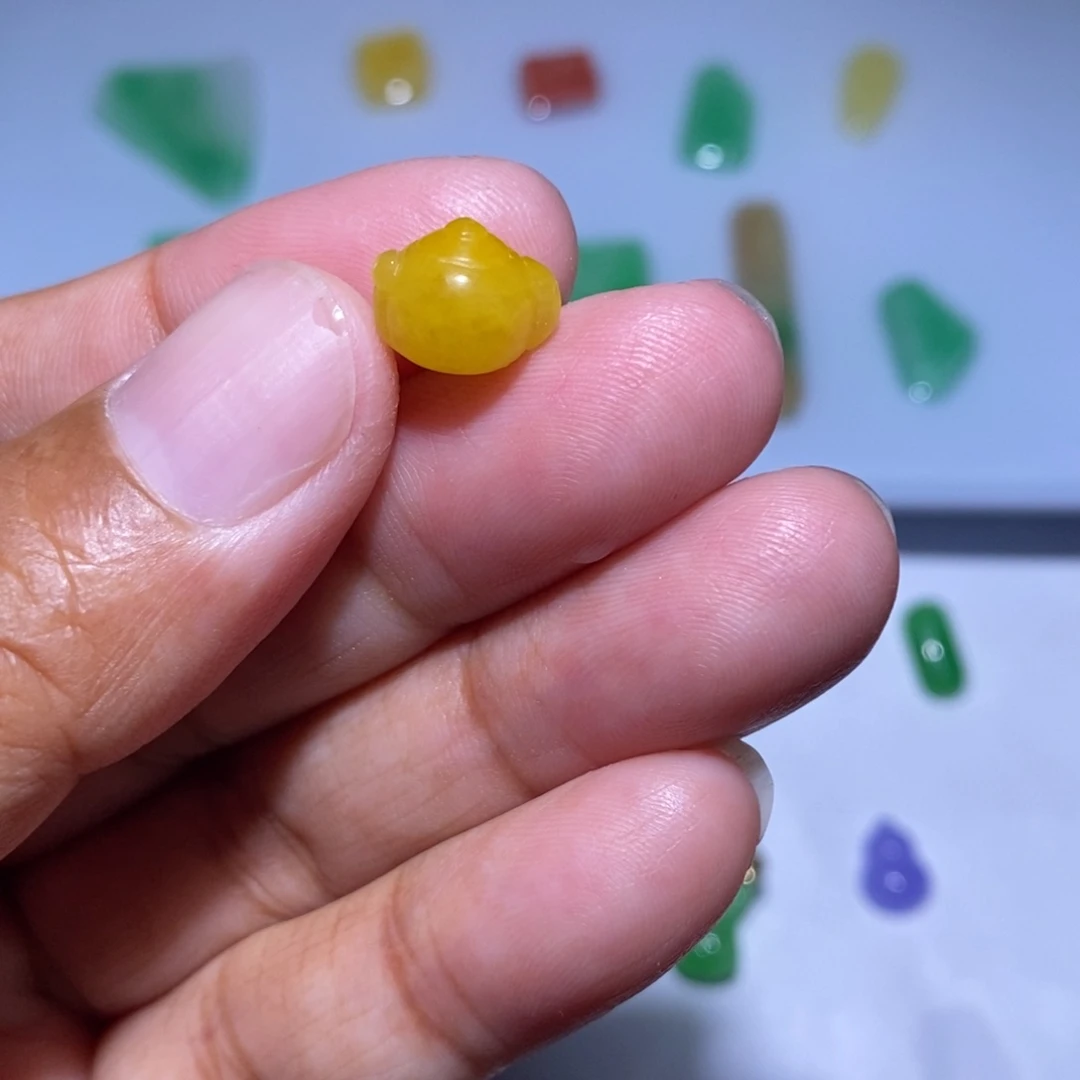 颈饰未镶嵌翡翠2