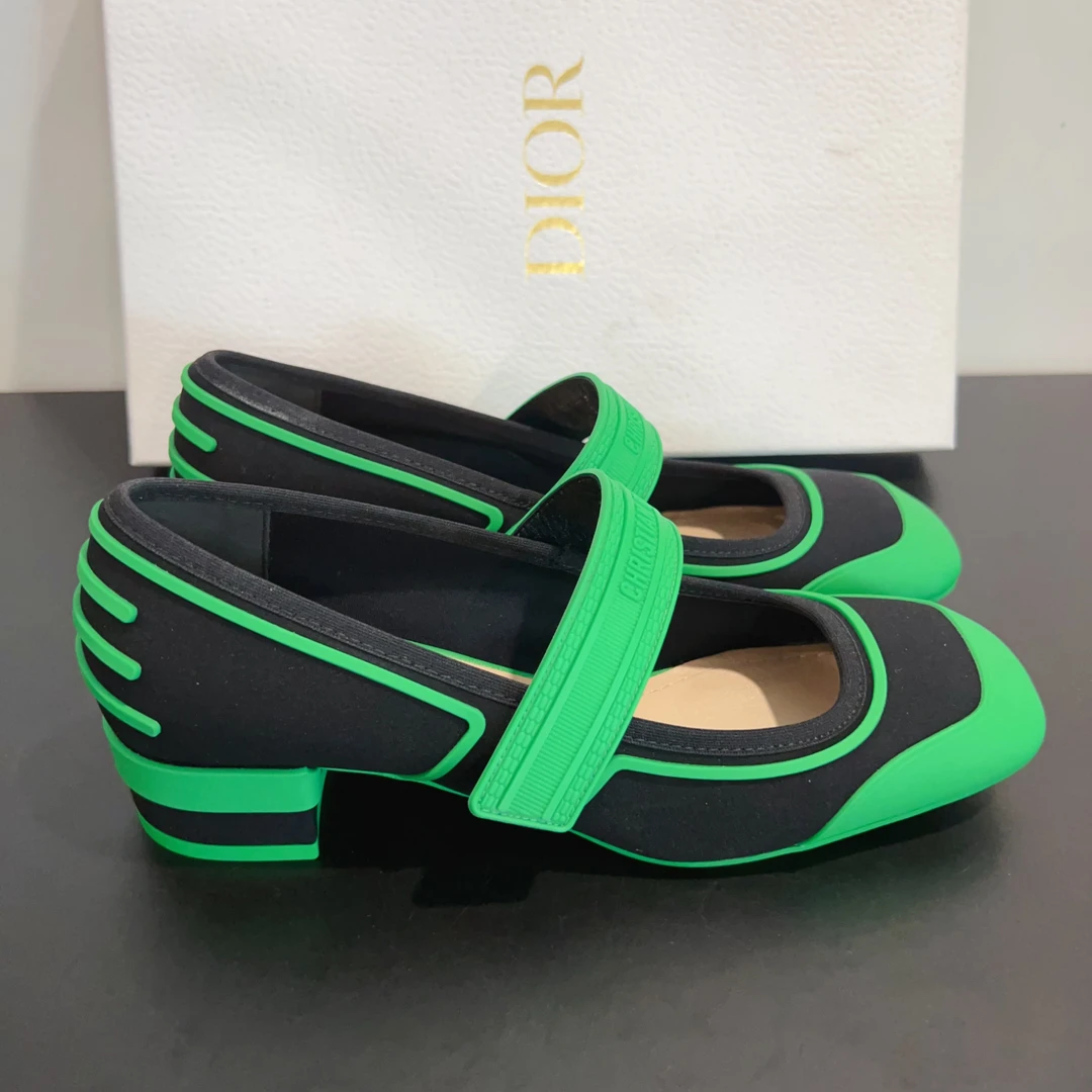 未使用 DIOR/迪奥 高跟鞋 尺码35.5 成色看直播GSH1716