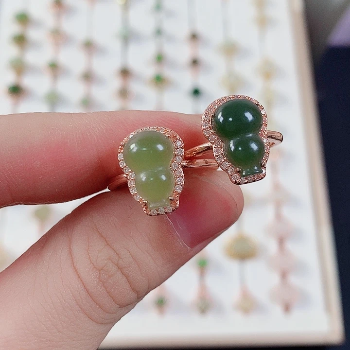 和田玉戒指银S925镶嵌A****?