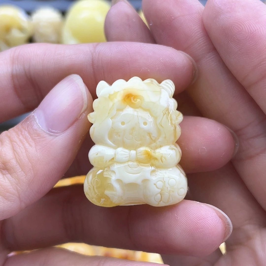 琥珀裸石未镶嵌蜜蜡