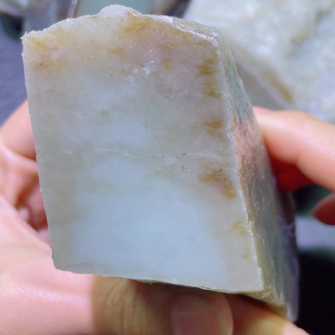 和田玉未镶嵌珠宝半成品