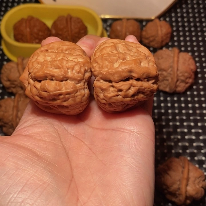 刘***办把件文玩核桃蛙王全品