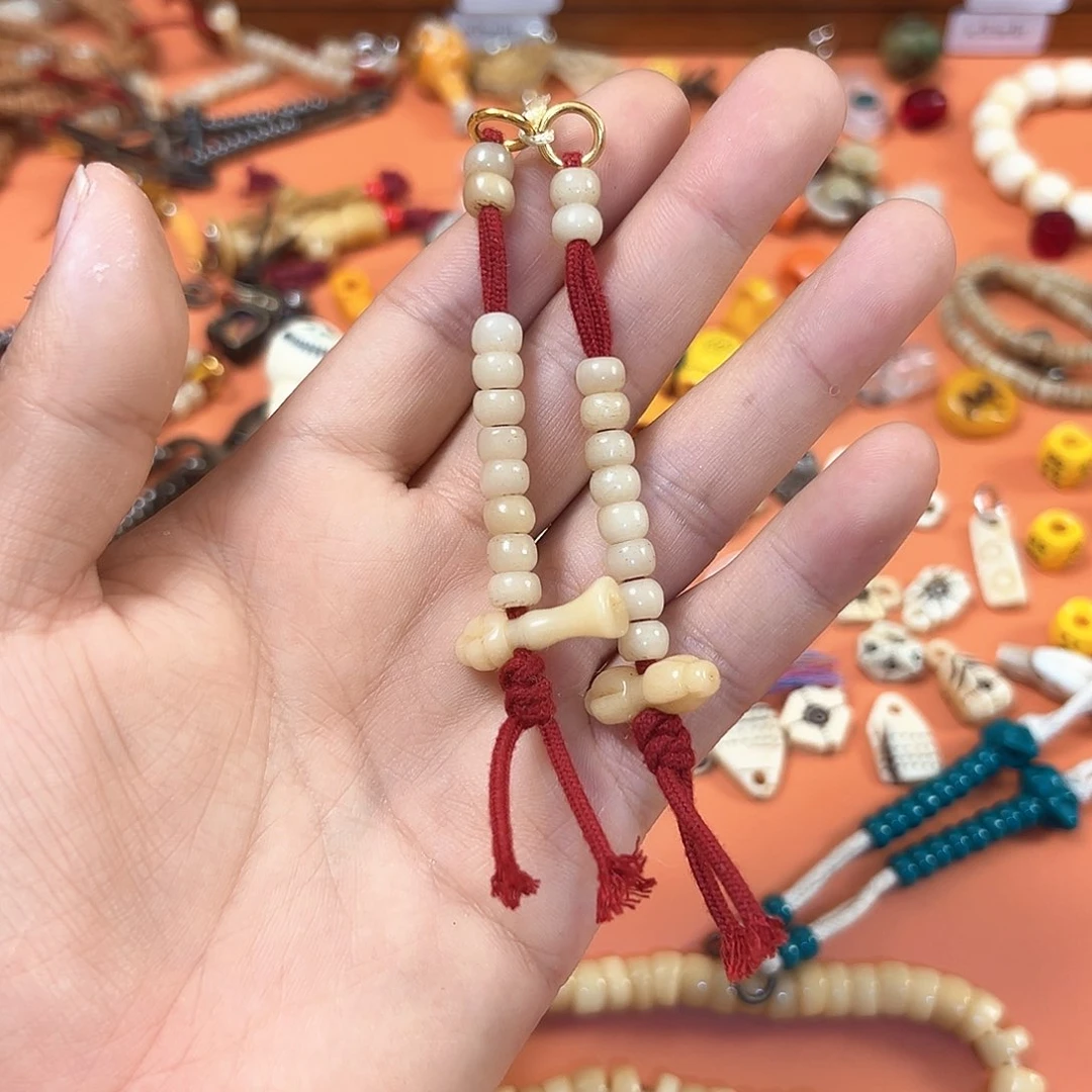 琉璃成品邱****?玛吉阿米藏式臻品直播间