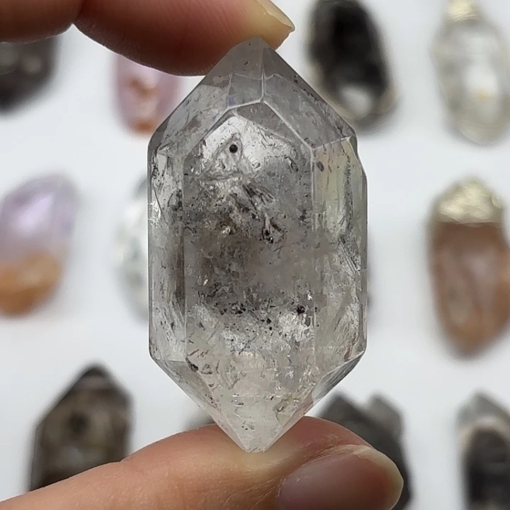 未镶嵌颈饰水晶水胆闪灵钻46mm+