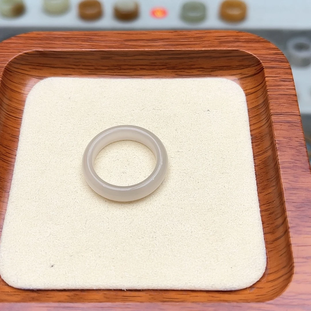 和田玉戒指未镶嵌18号