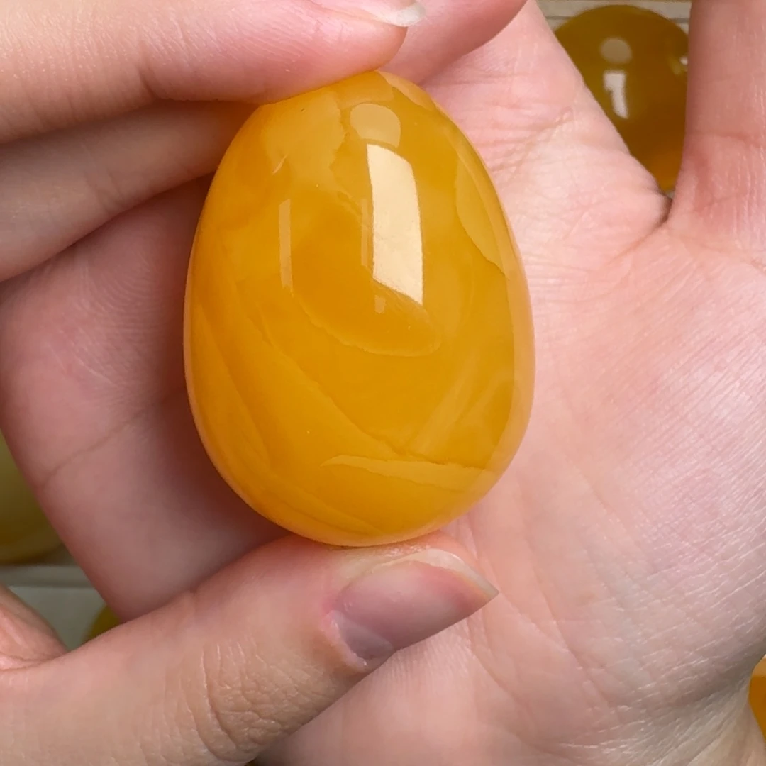 蜜蜡未镶嵌颈饰无优化无烤色无补胶无覆膜无辐照无煮蜜