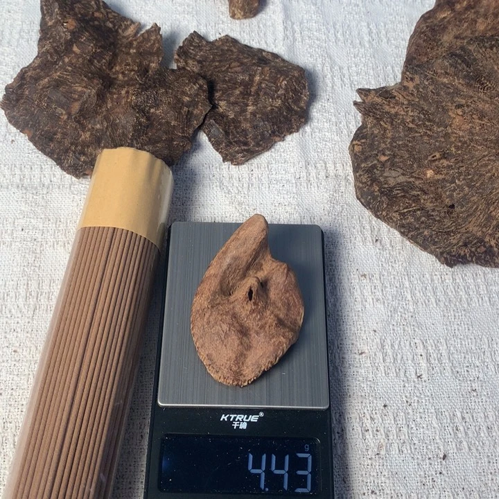 @*智港香壳子死鸡仔4.4g