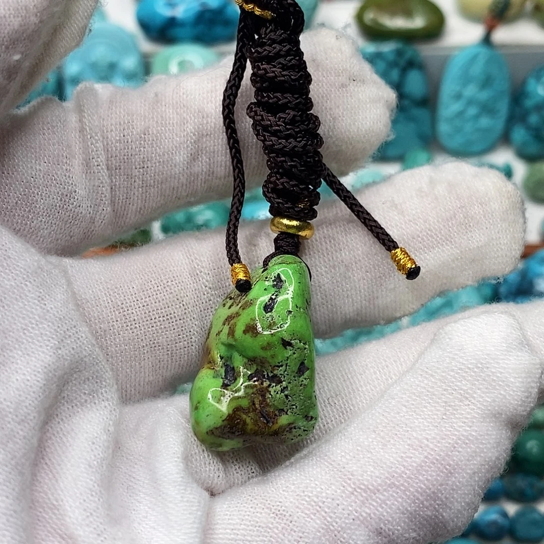 绿松石未镶嵌天然原矿 带武汉地大证书