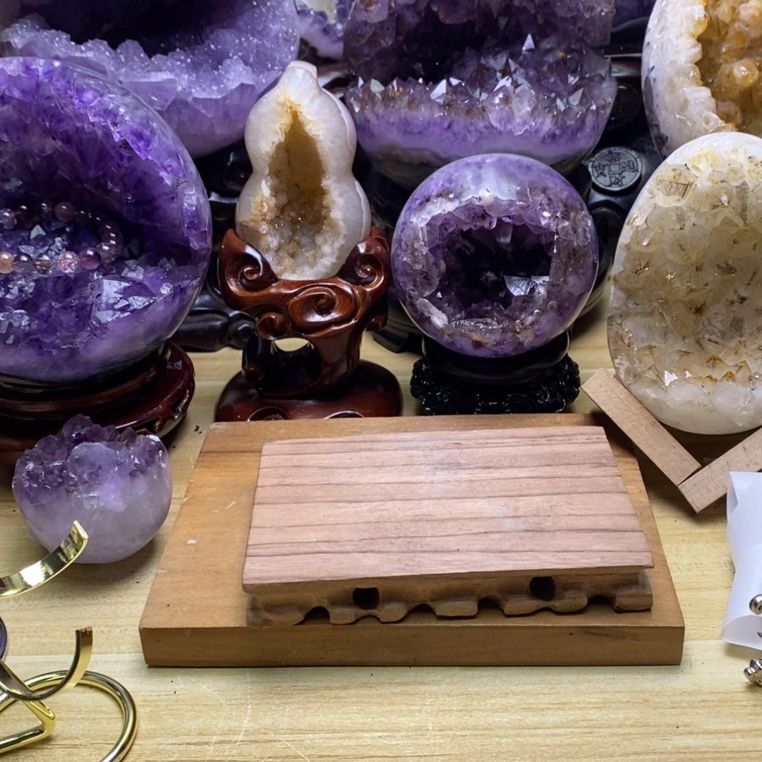 未镶嵌水晶大型摆件（非配饰）