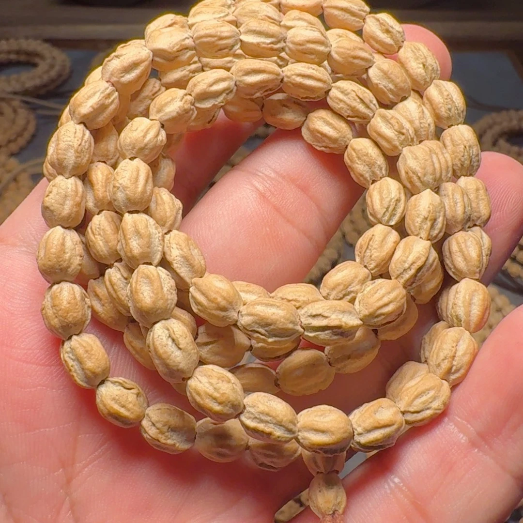 春***天柏香籽/百香籽吊坠