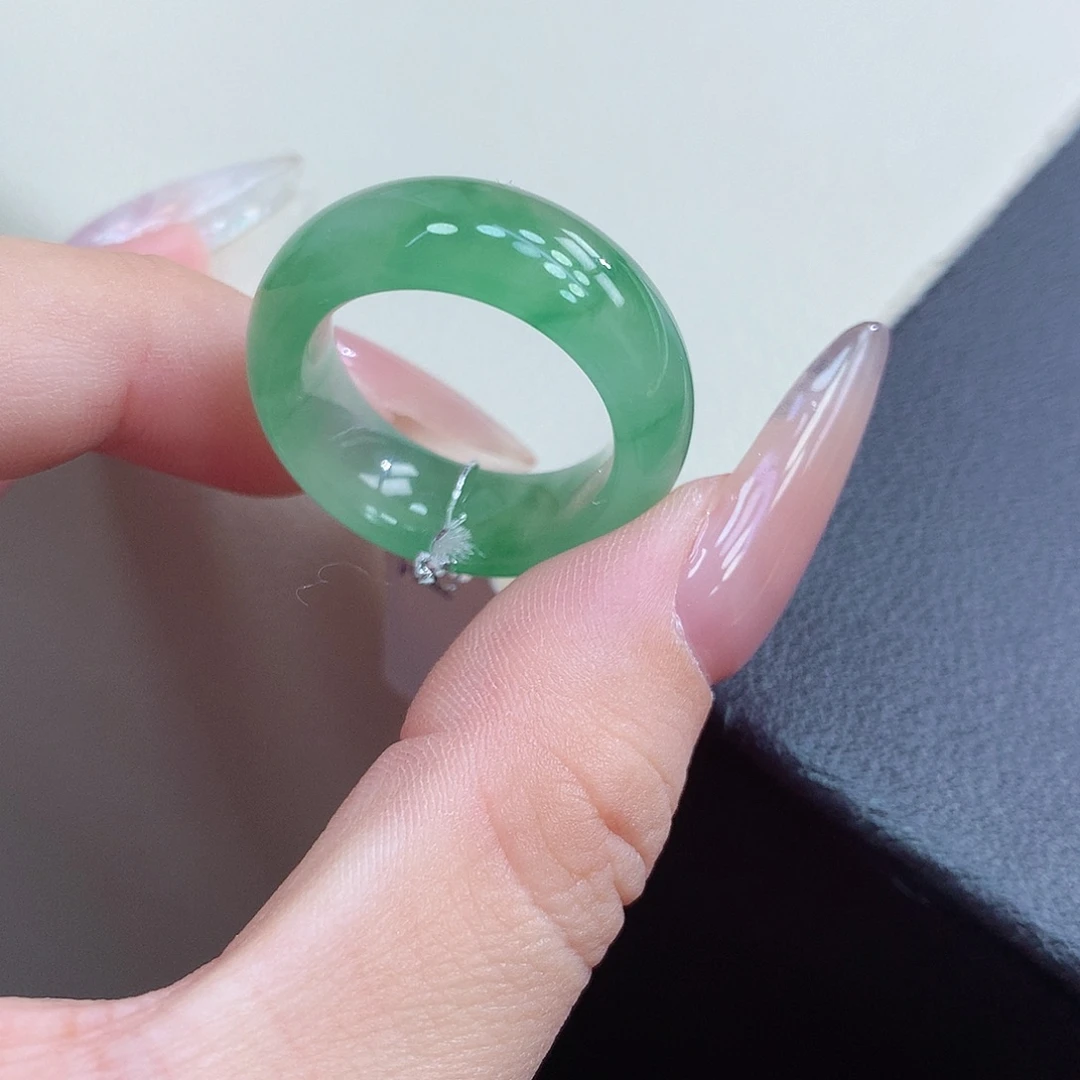 翡翠未镶嵌戒圈18-19号