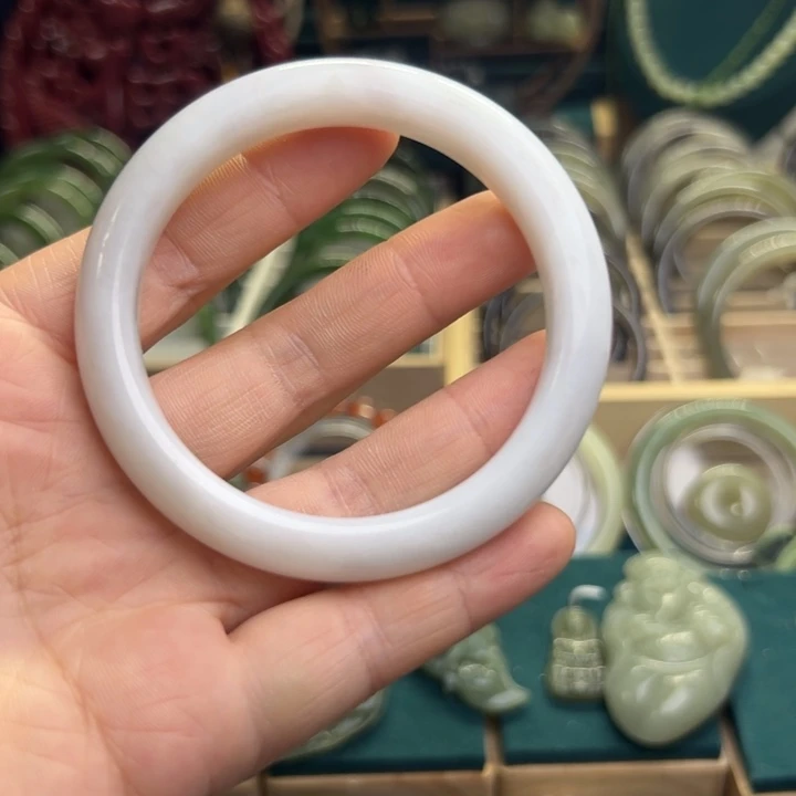 和田玉手镯未镶嵌58.1圈围10202