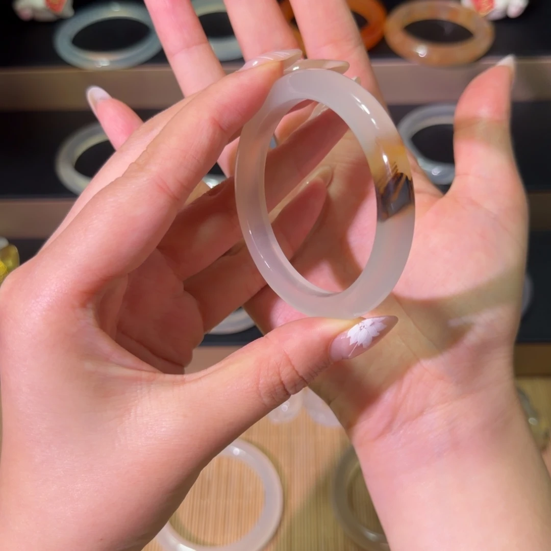 玛瑙/玉髓未镶嵌手镯