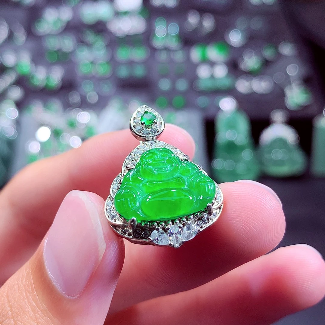 翡翠未镶嵌颈饰挂件