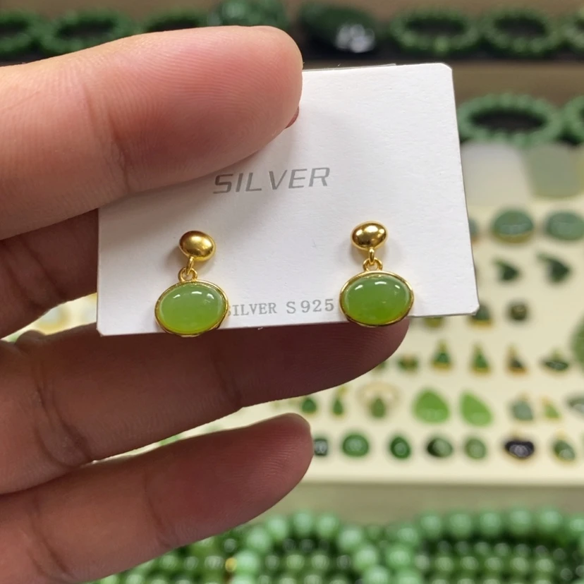 【闪购商品】银S925镶嵌和田玉（碧玉）耳饰