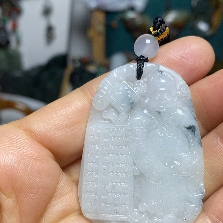 翡翠未镶嵌吊坠(赠链)