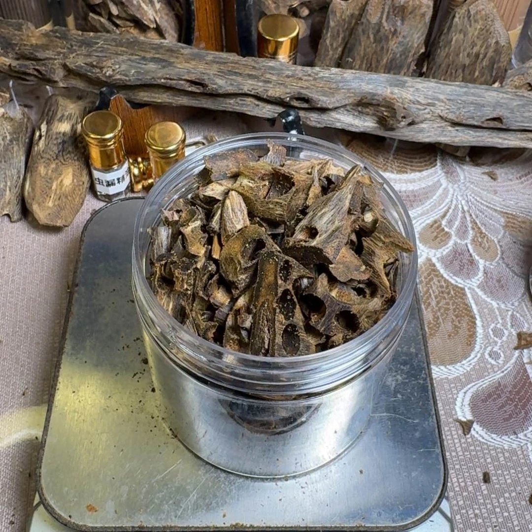 楠木爱****蝶绿香乌身木艺原材料 101