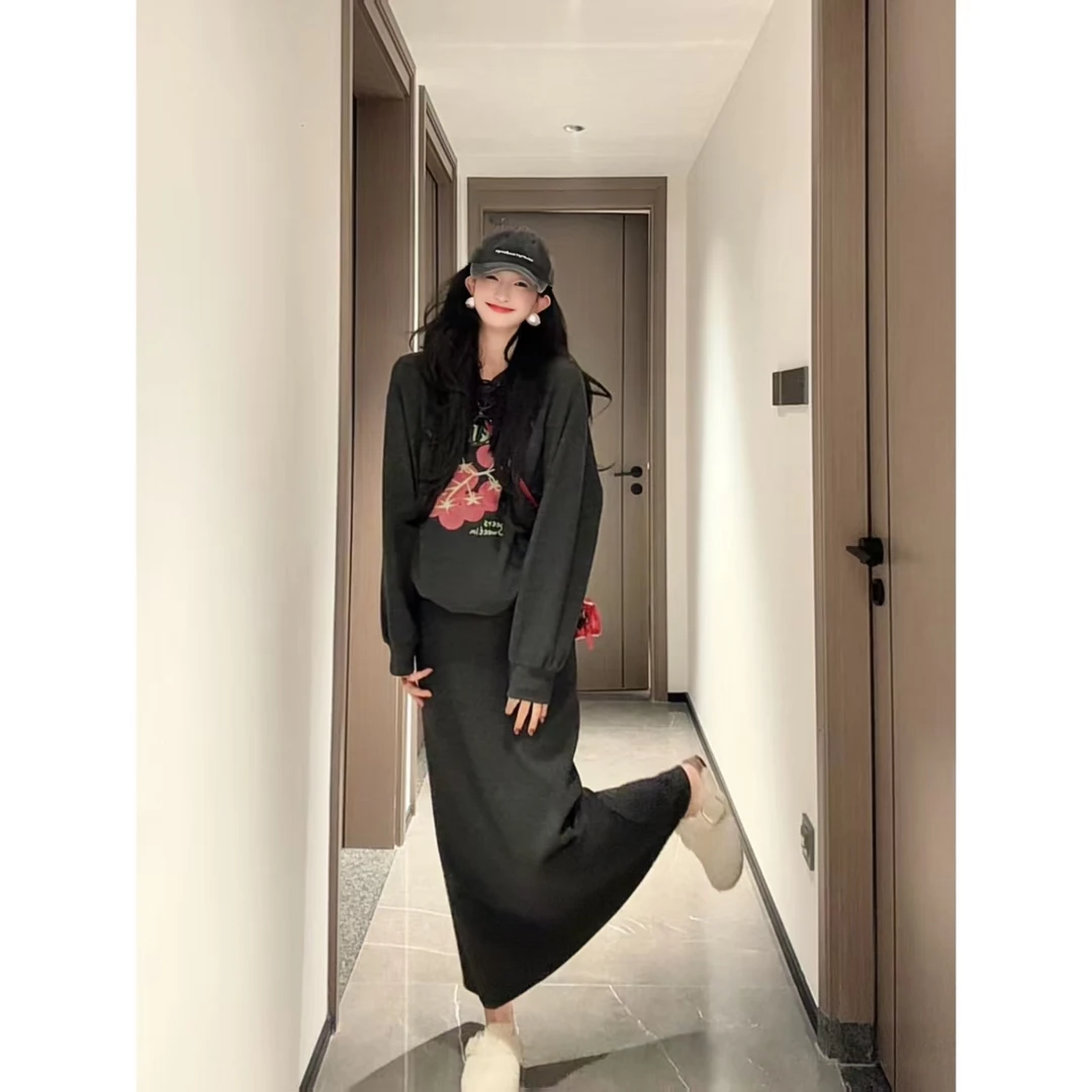 【现货】秋季百搭休闲时尚番茄刺绣圆领卫衣显瘦休闲裤套装女S11222