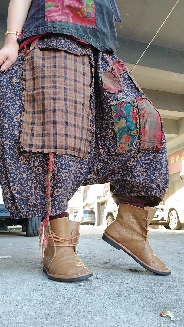 无吊牌砂洗做旧兰花一字档一个尾巴补丁裤，补丁色随机发