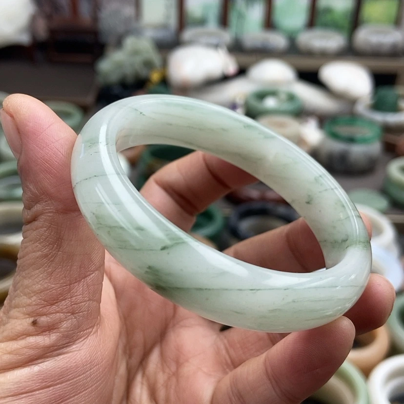 【闪购商品】石英质玉手镯56未镶嵌