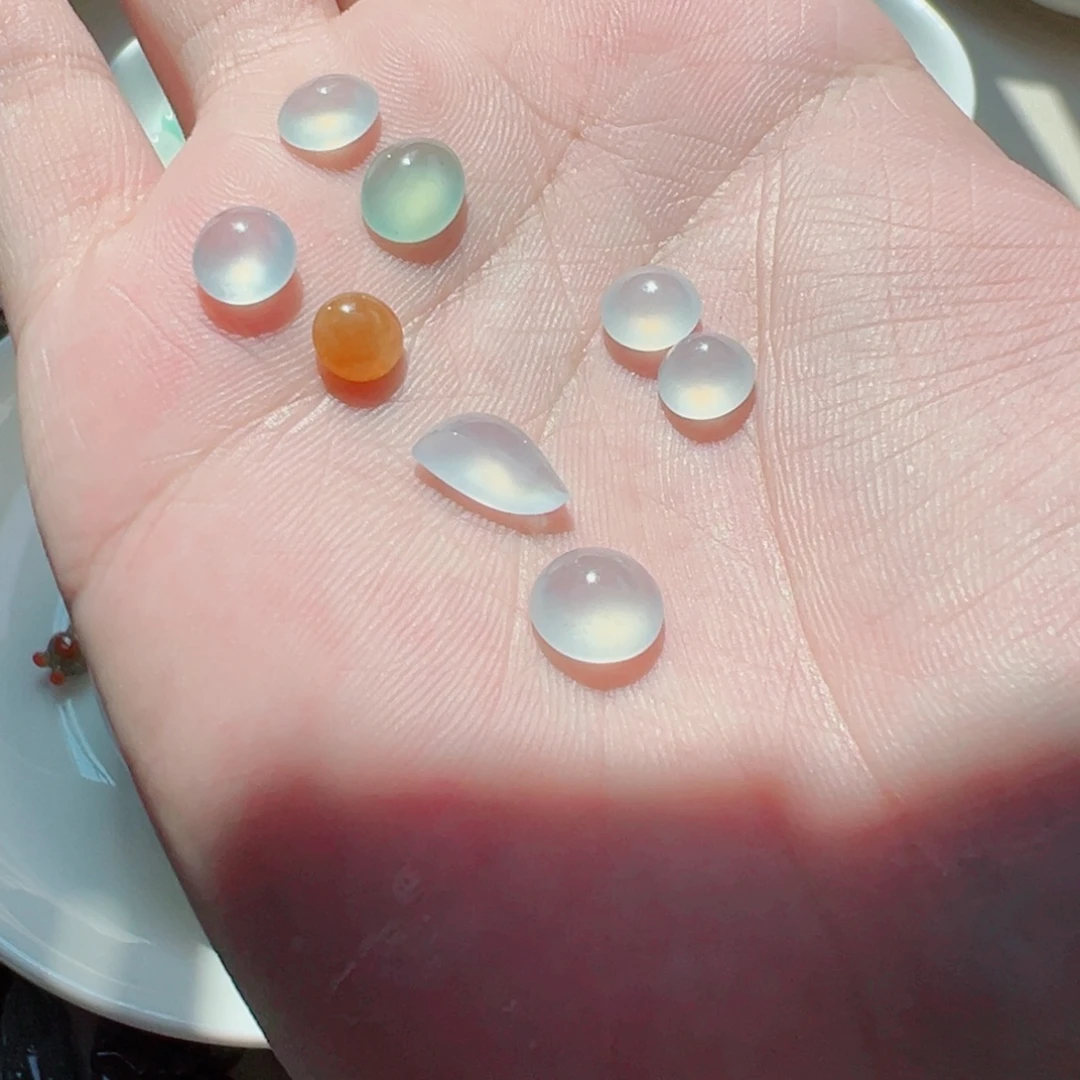 翡翠散珠蛋面一颗可挑，多样性发货