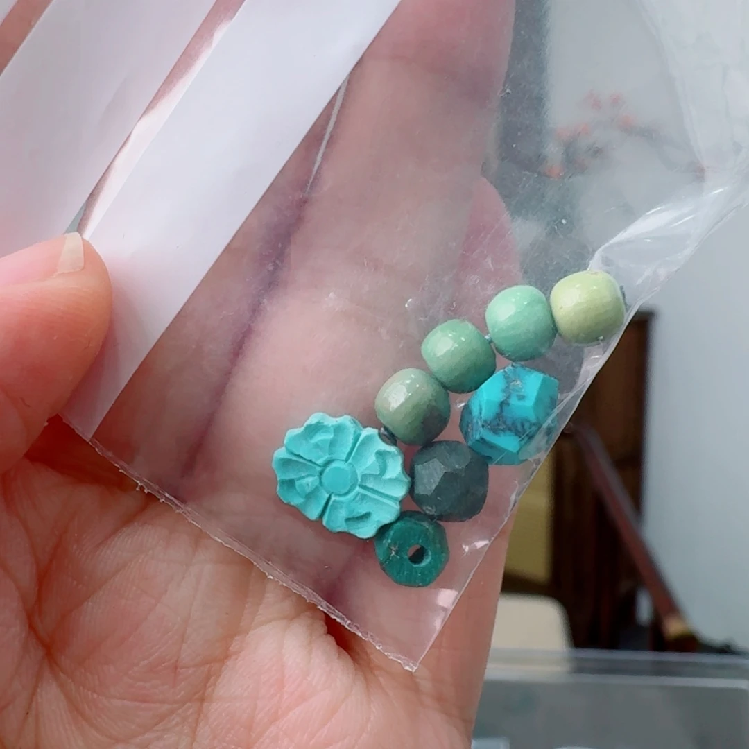 未镶嵌绿松石珠宝奇石