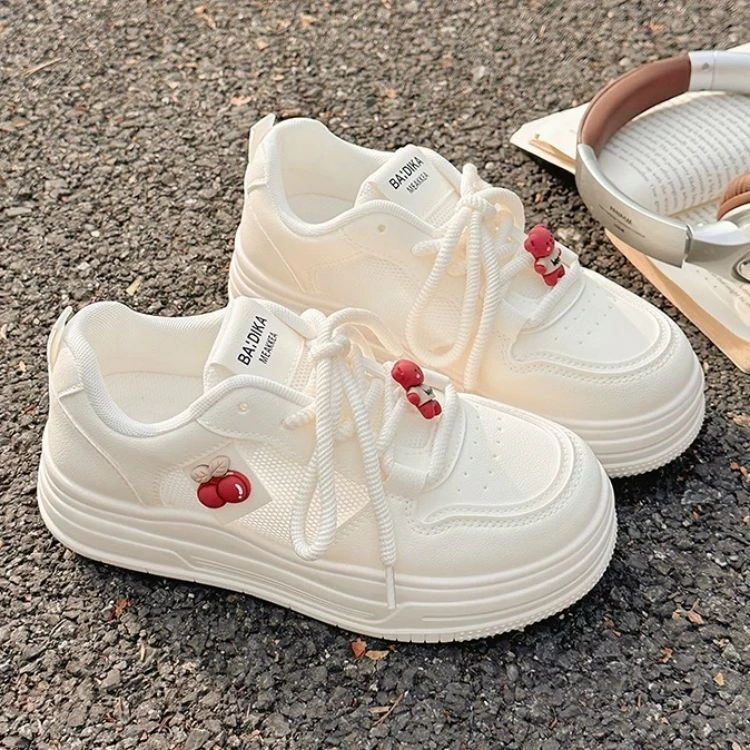 小白鞋女2025春夏款新款百搭小众休闲鞋透气网面网鞋厚底运动板鞋