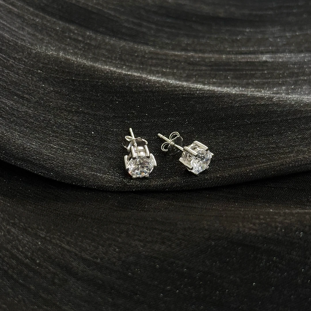 925银耳饰 《方糖》六爪2克拉气质百搭满钻轻奢设计款银耳钉