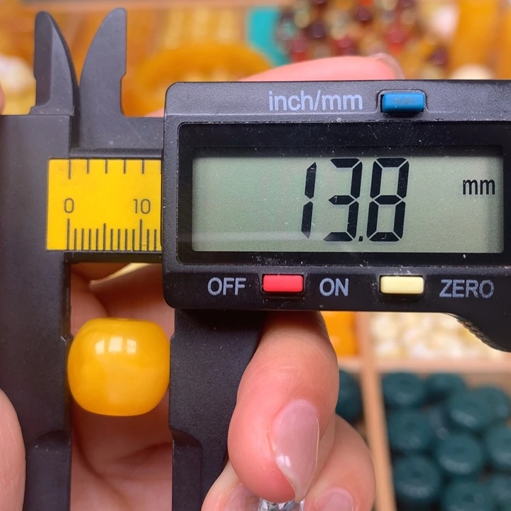 非金属仿琥珀配饰0302