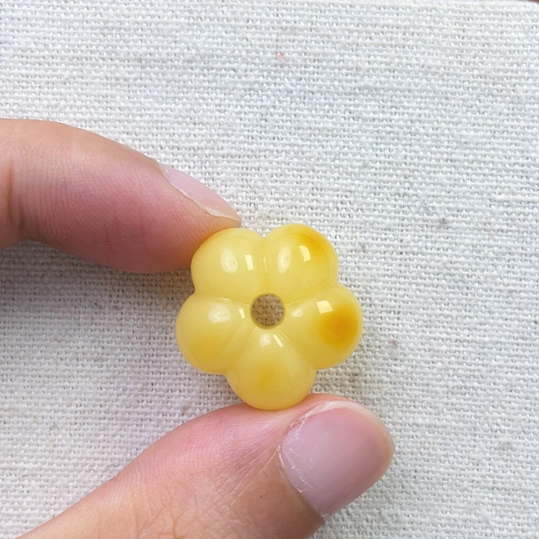 琥珀未镶嵌珠宝奇石花花