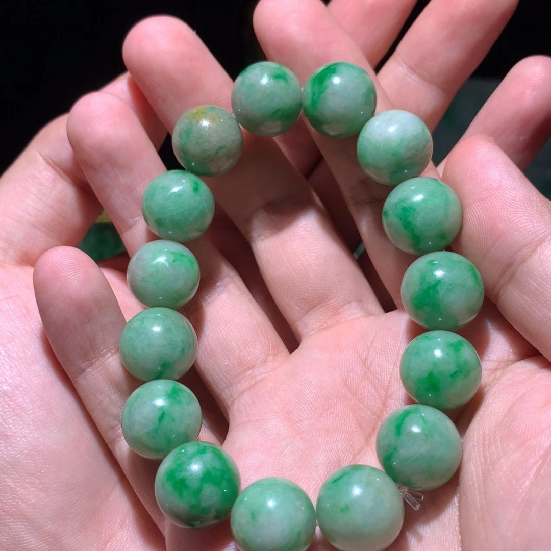 翡翠挂件未镶嵌十**堂