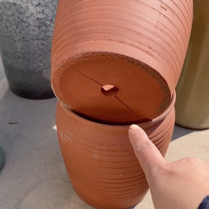 紫砂花盆0224瑕——73瑕大一物一拍