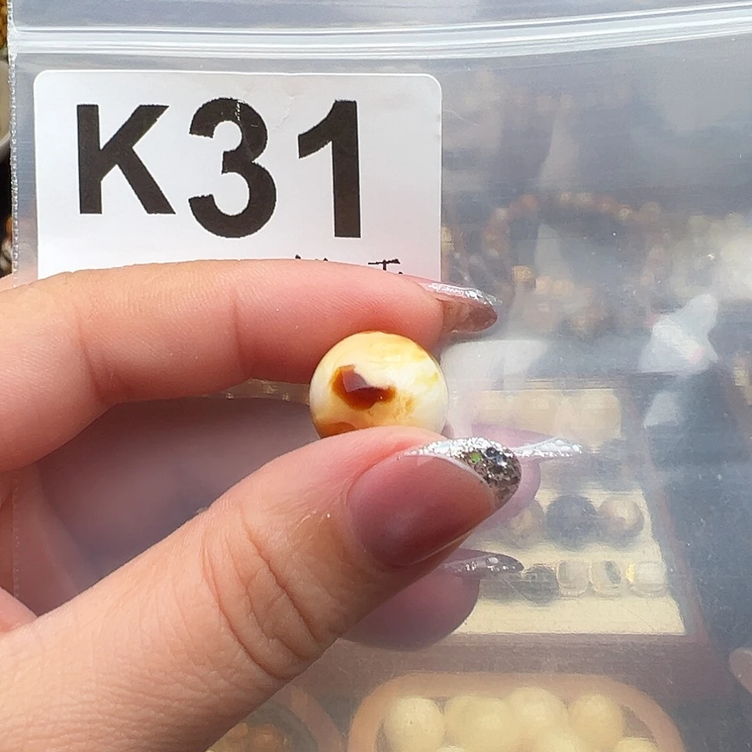 打***盹琥珀未镶嵌裸石15