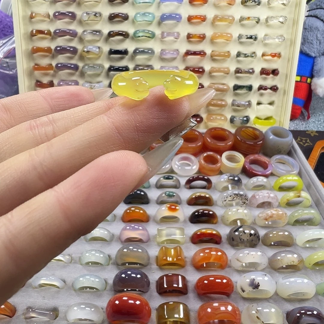 玛瑙/玉髓未镶嵌戒指A18不退换18.1港18