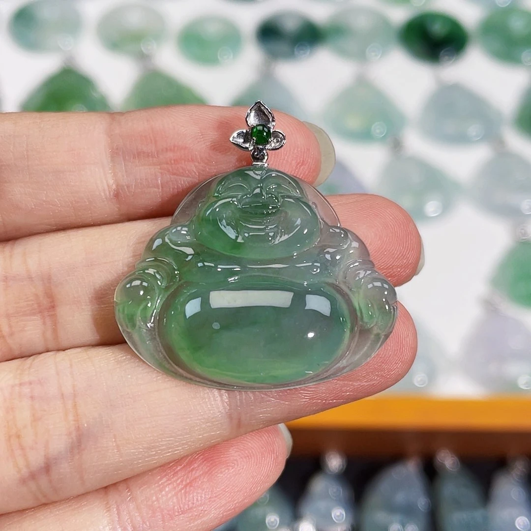 颈饰18K金镶嵌翡翠好***?吊坠