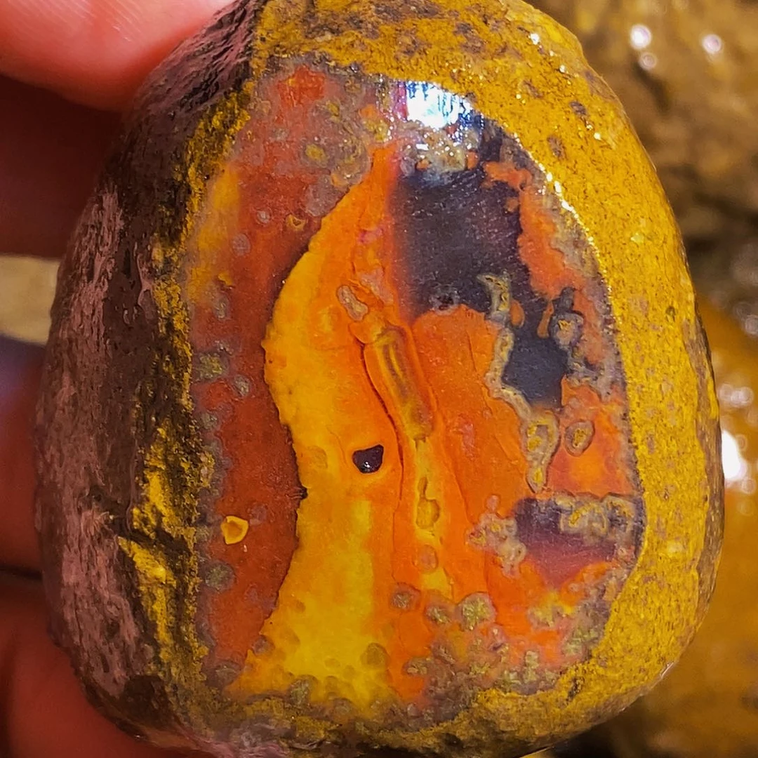 未镶嵌定制玛瑙云**墨战国红玛瑙