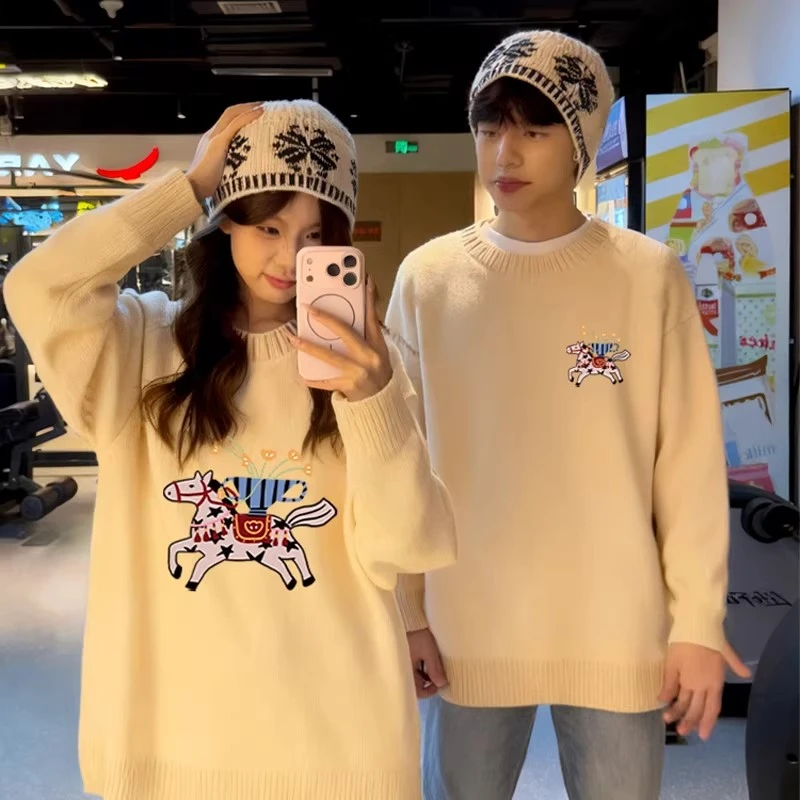 大码300斤特别的情侣装毛衣2026新款秋冬纯色卡通印花圆领针织衫