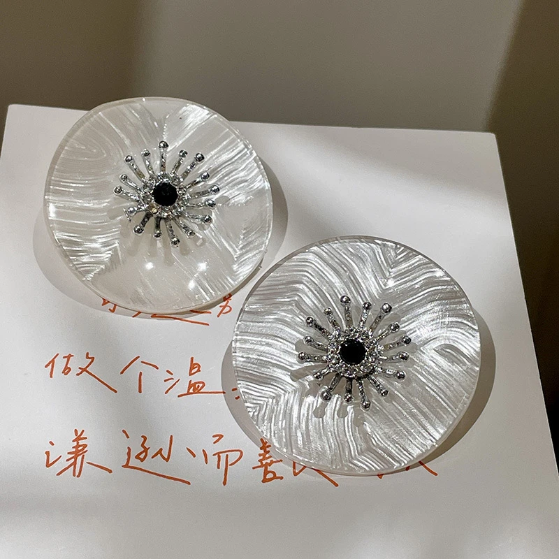 合金贝壳耳饰 夸张大圆形贝壳纹理闪钻花蕊耳钉ins风欧美轻奢大气