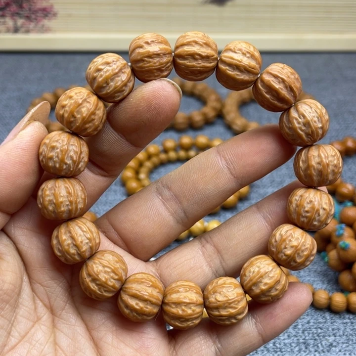 猴头核桃吊坠京巴1.4